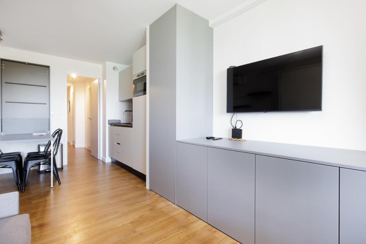 Suite 118 - Piscine - 50 Metres Plage - Terrasse - Clim - Wifi Канны Экстерьер фото